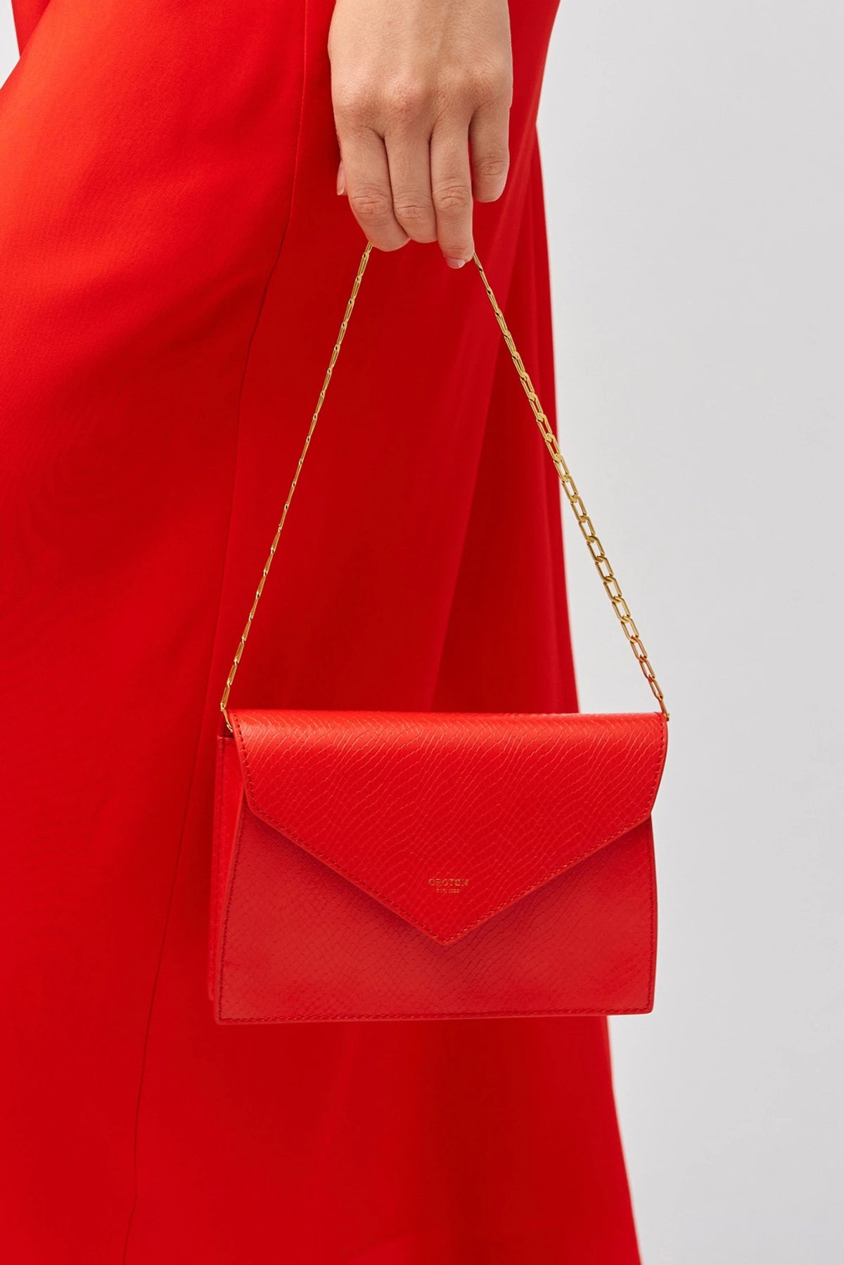 Mia Texture Clutch